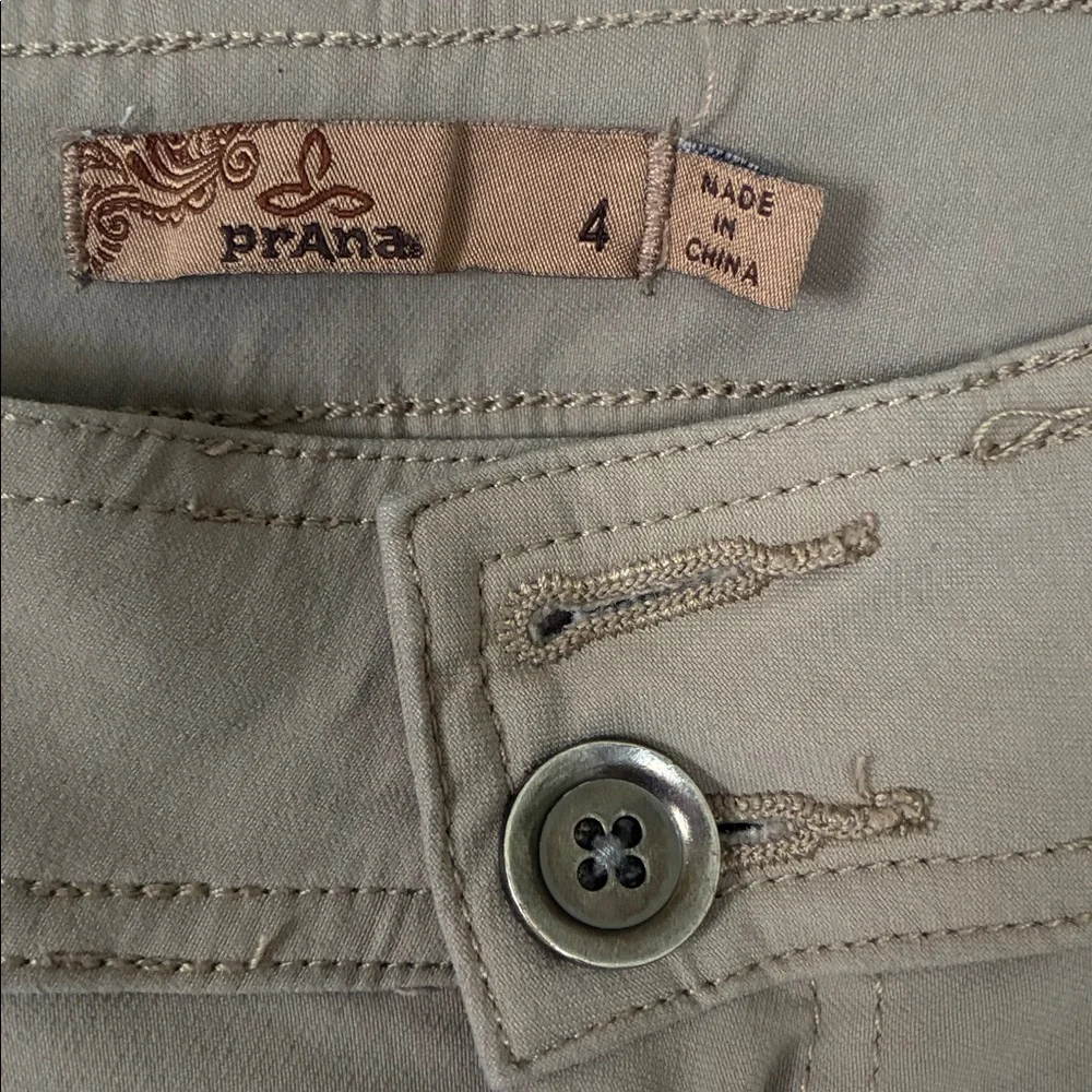 Prana Halle Shorts size 4 (missing button) - Picture 2 of 4